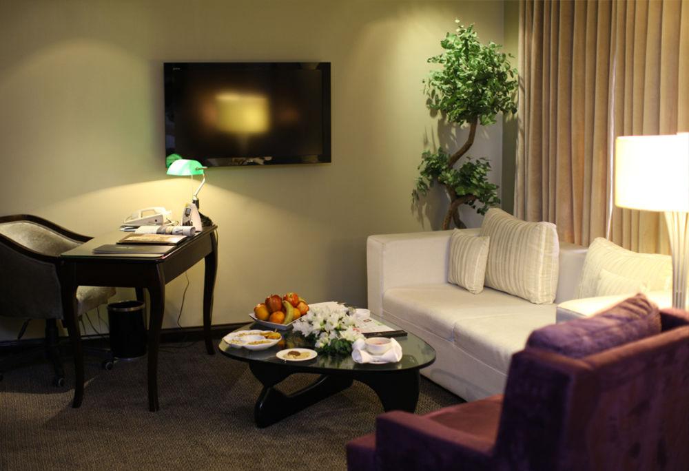 Four Points By Sheraton Lahore Exterior foto