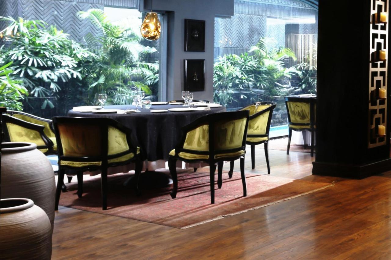 Four Points By Sheraton Lahore Exterior foto
