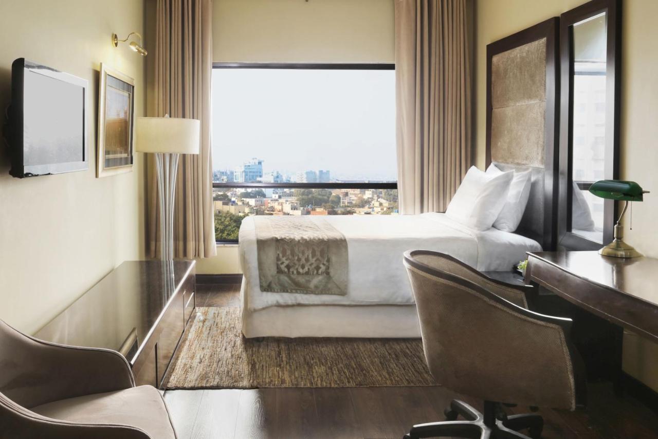 Four Points By Sheraton Lahore Exterior foto