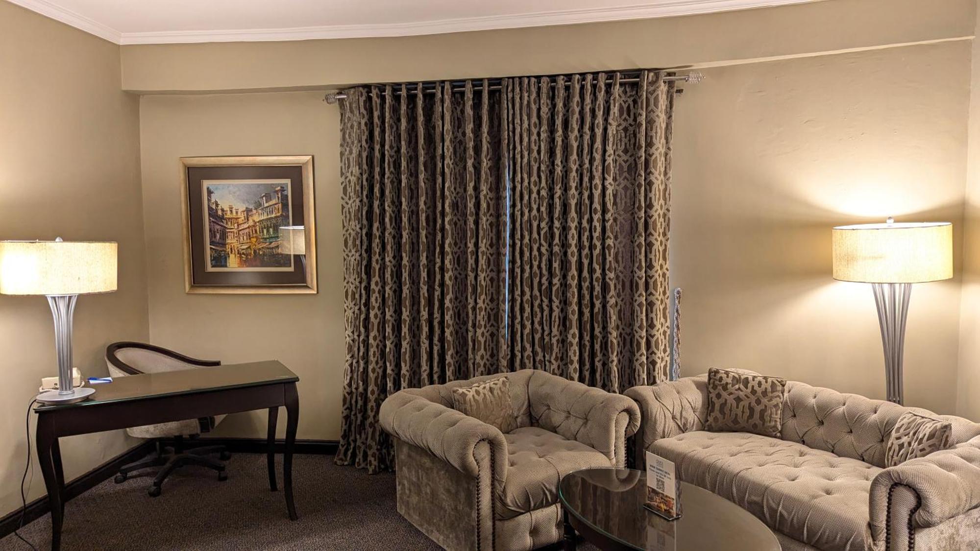 Four Points By Sheraton Lahore Exterior foto