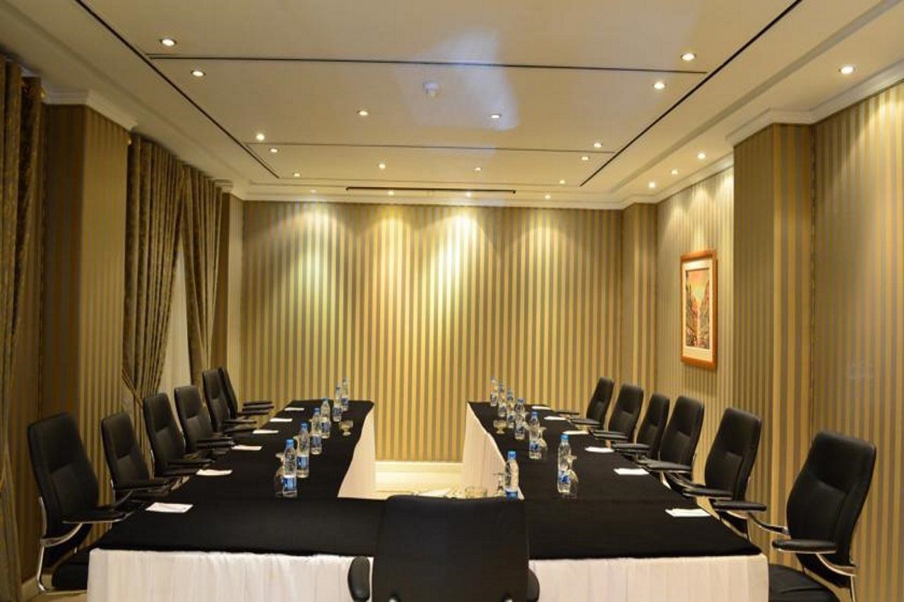 Four Points By Sheraton Lahore Exterior foto